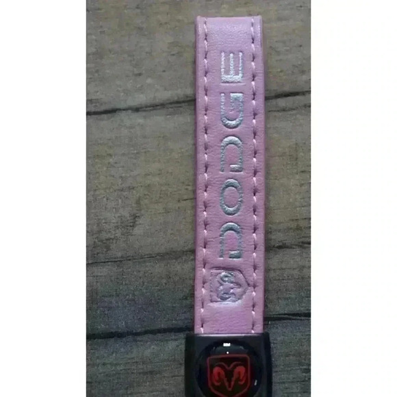 Dodge Ram Pink Leather Keychain Lanyard Horseshoe Buckle (New) - Picture 9 of 10